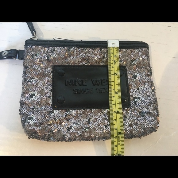 NINE West Wristlet Glitter Sequins Silver Black - Picture 4 of 6